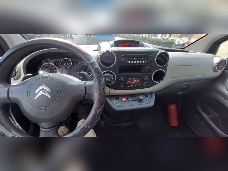 Citroen Berlingo 1.6 hdi 90cv foto 5